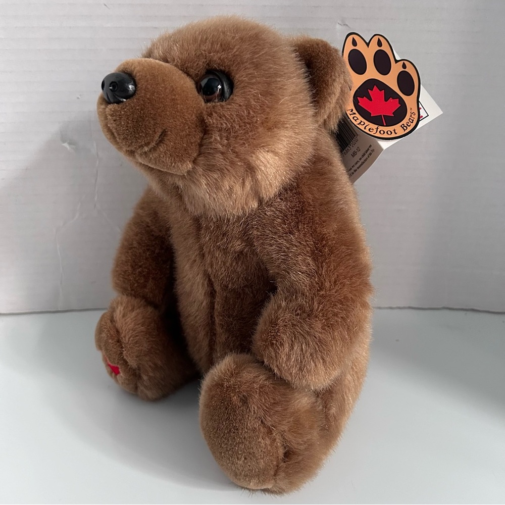 STUFFED ANIMAL HOUSE brown Maplefoot Bears SYRUP 9” sitting height NWT